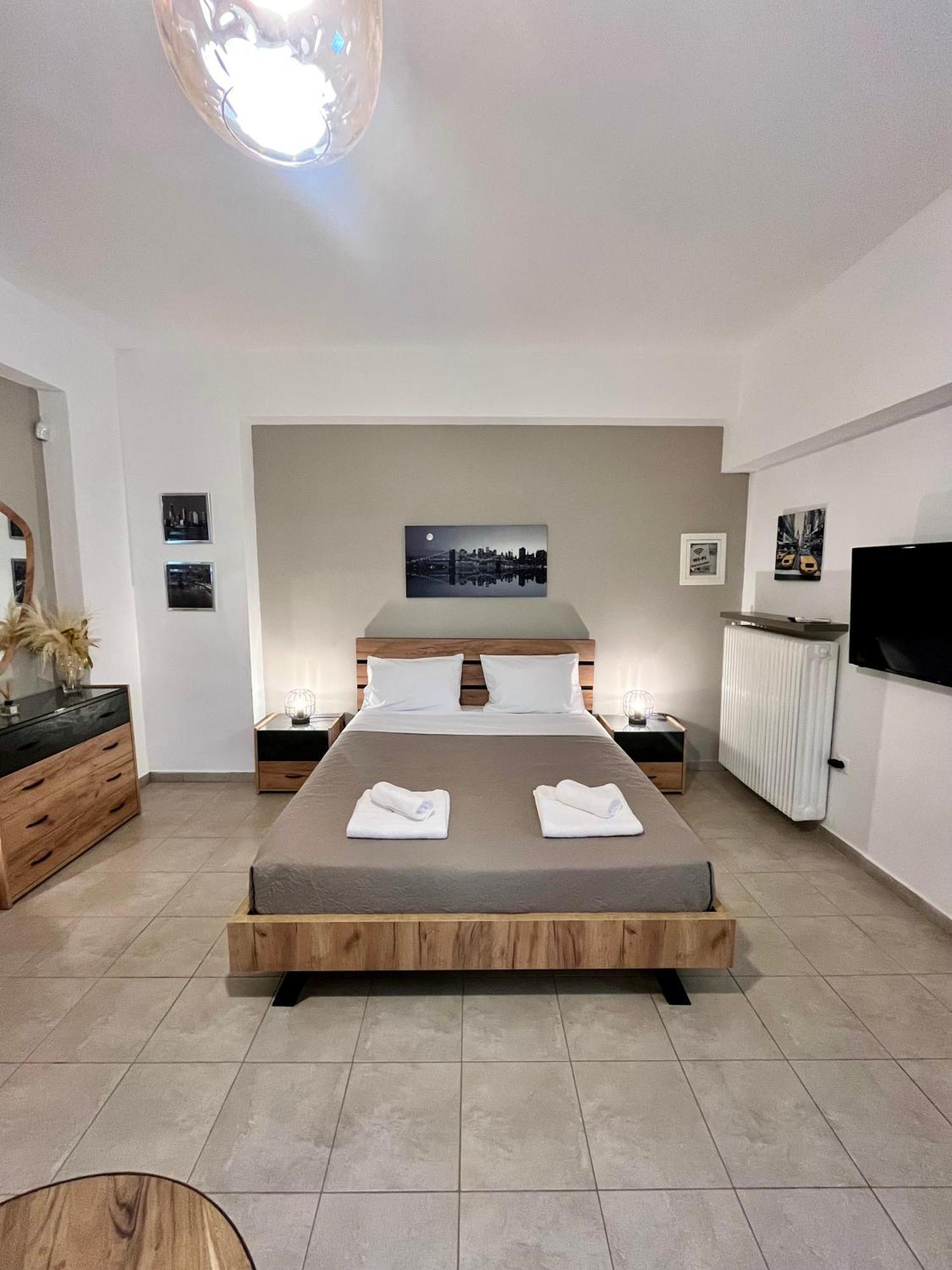 Lia'S Luxury Apartment - Near Airport コロピオン エクステリア 写真