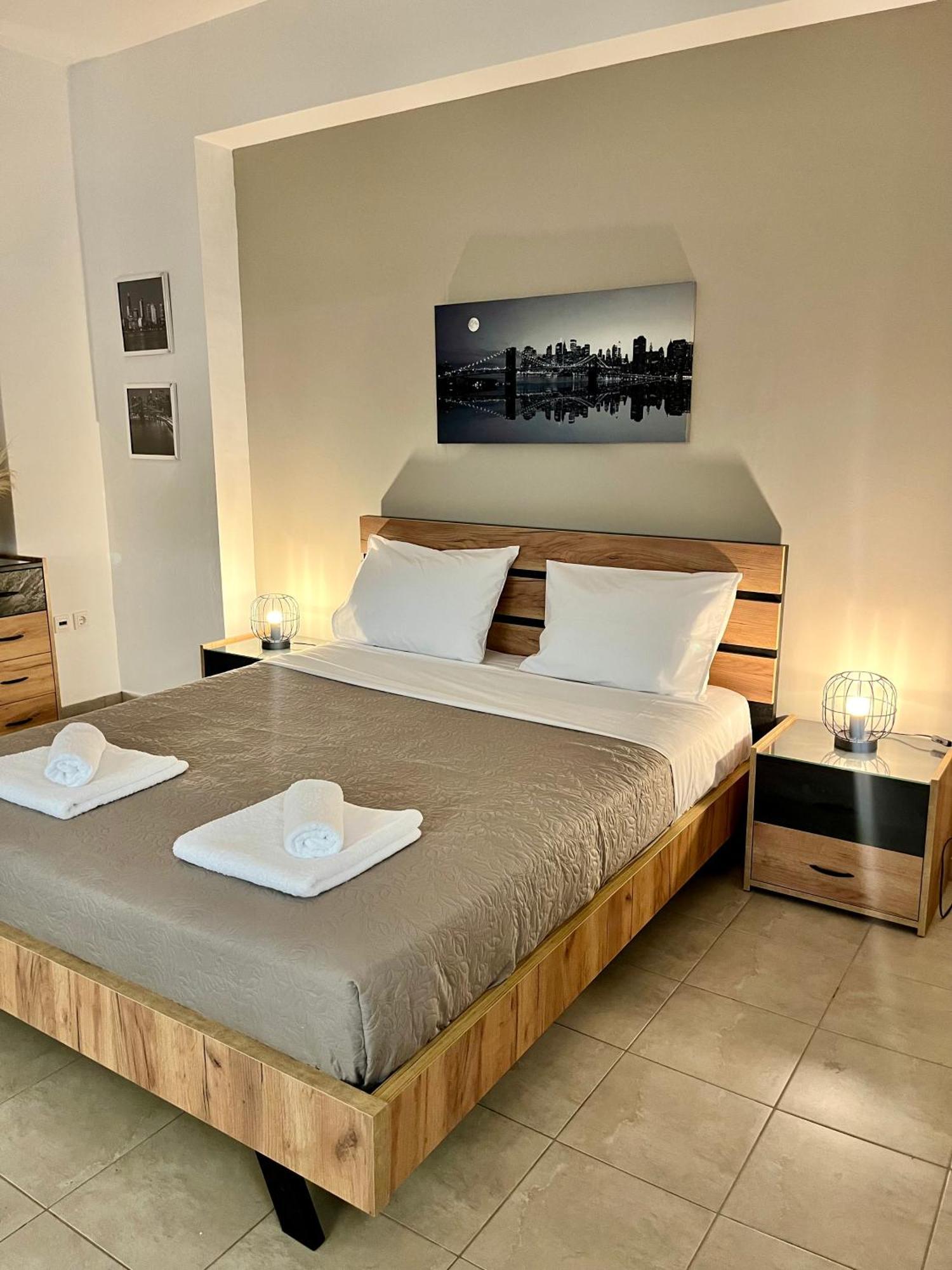 Lia'S Luxury Apartment - Near Airport コロピオン エクステリア 写真