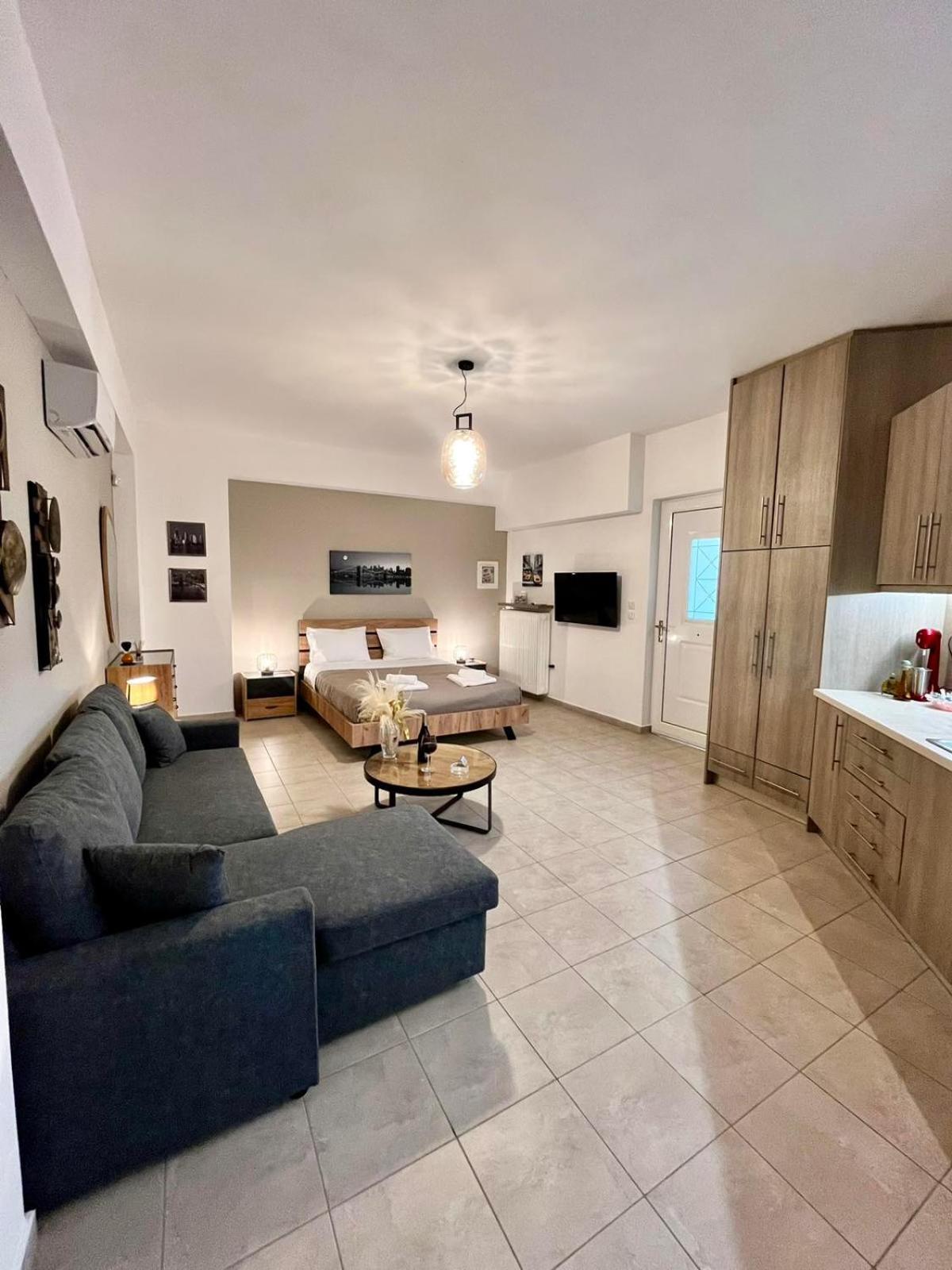 Lia'S Luxury Apartment - Near Airport コロピオン エクステリア 写真